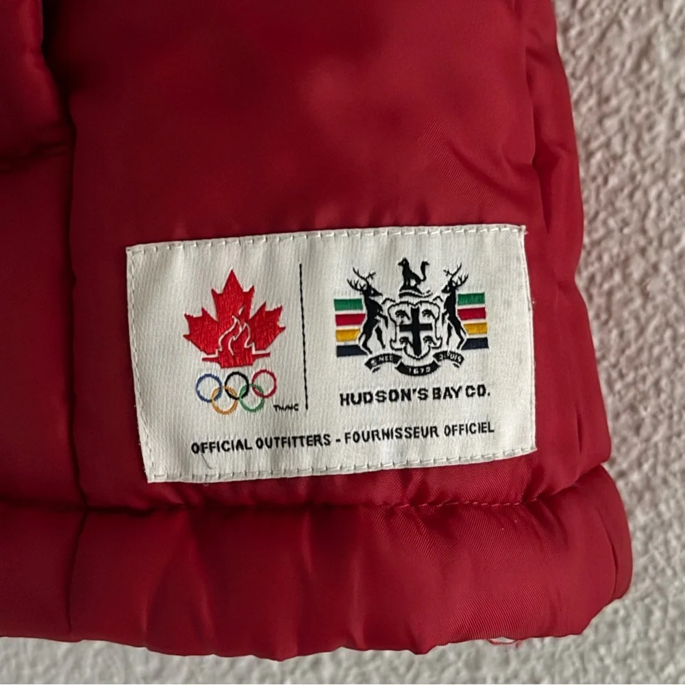 HBC Hudson's Bay Co. Girls' 10 - 12‎ Red TEAM CANADA Olympics Puffer Vest